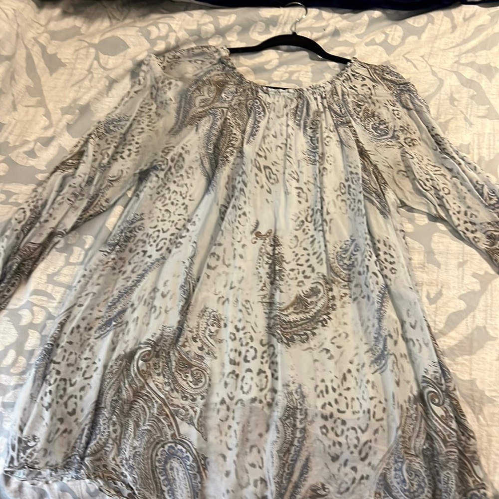 Long sleeve flowing blouse with liner
